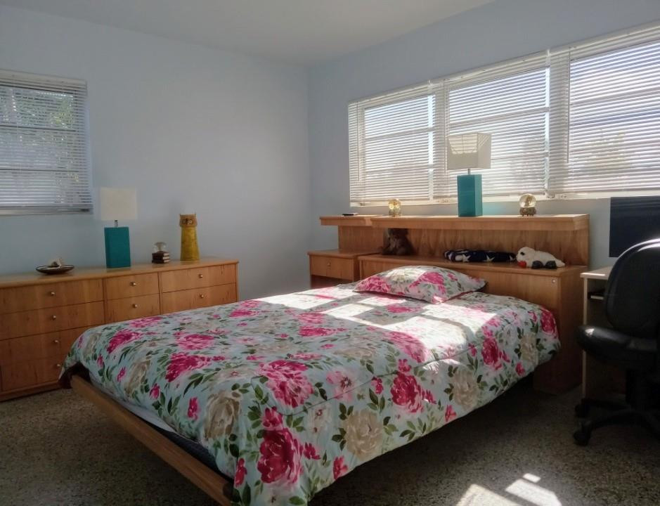 Palm Spgs Village 01 - Residential