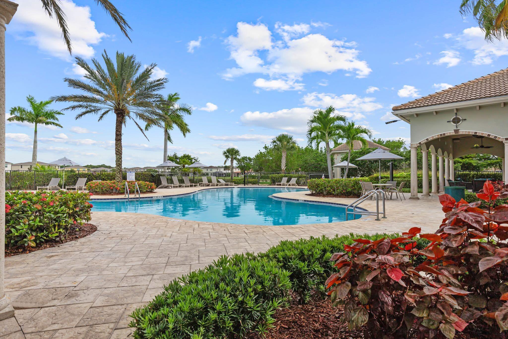 VIZCAYA FALLS PLAT 1 - Residential Lease