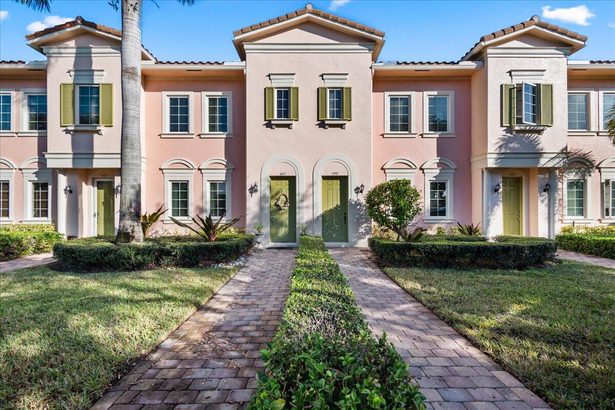 Jupiter Annual Rental - Come see this beautiful 3-bedroom townhome that redefines modern living. This 2010-built gem boasts 2.5 bathrooms and a 2-car garage, offering the perfect blend of style and functionality. Step inside and be captivated by the thoughtful design. Neutral tones and crown molding create an elegant canvas throughout, while gleaming hardwood floors grace the upper level. No carpet here - just pure, easy-to-maintain luxury. The heart of this home is the gourmet kitchen. Prepare to be impressed by sleek stainless-steel appliances, rich granite countertops, and expansive 42-inch wood cabinetry. Imagine sipping your morning coffee in the charming breakfast nook, overlooking your private courtyard - a serene start to each day. Retreat to your spacious primary suite,