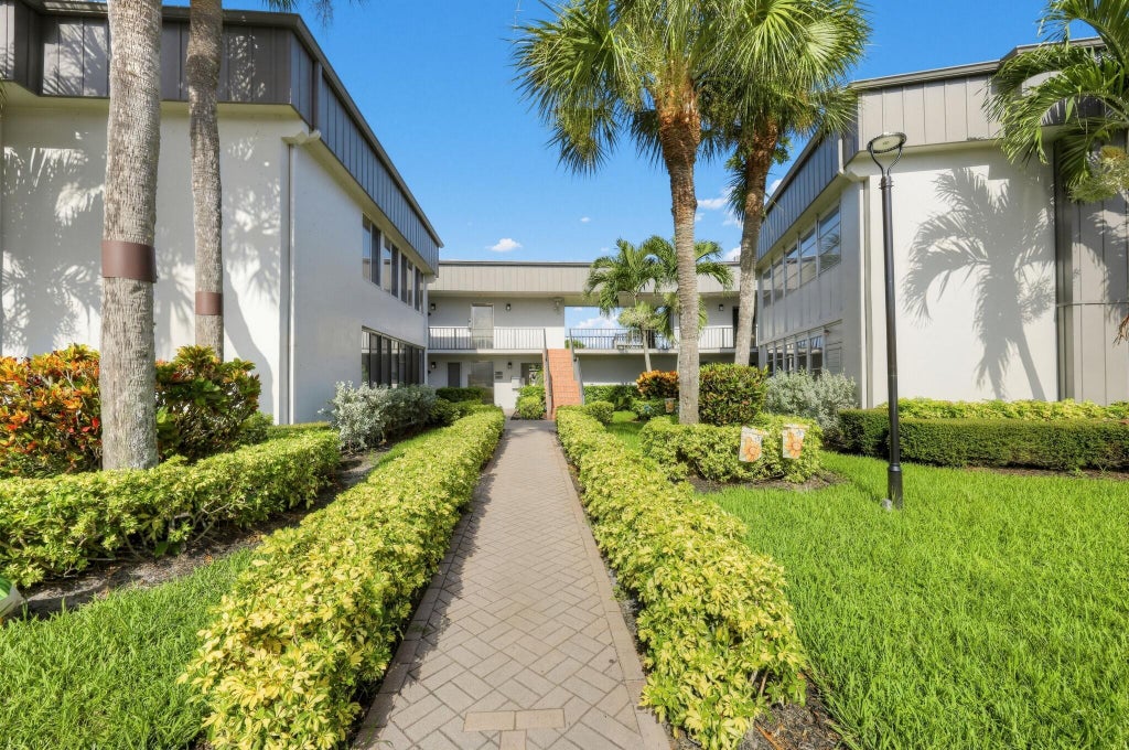 Photo of 464 Piedmont J, Delray Beach, FL 33484 (MLS # B26064191)