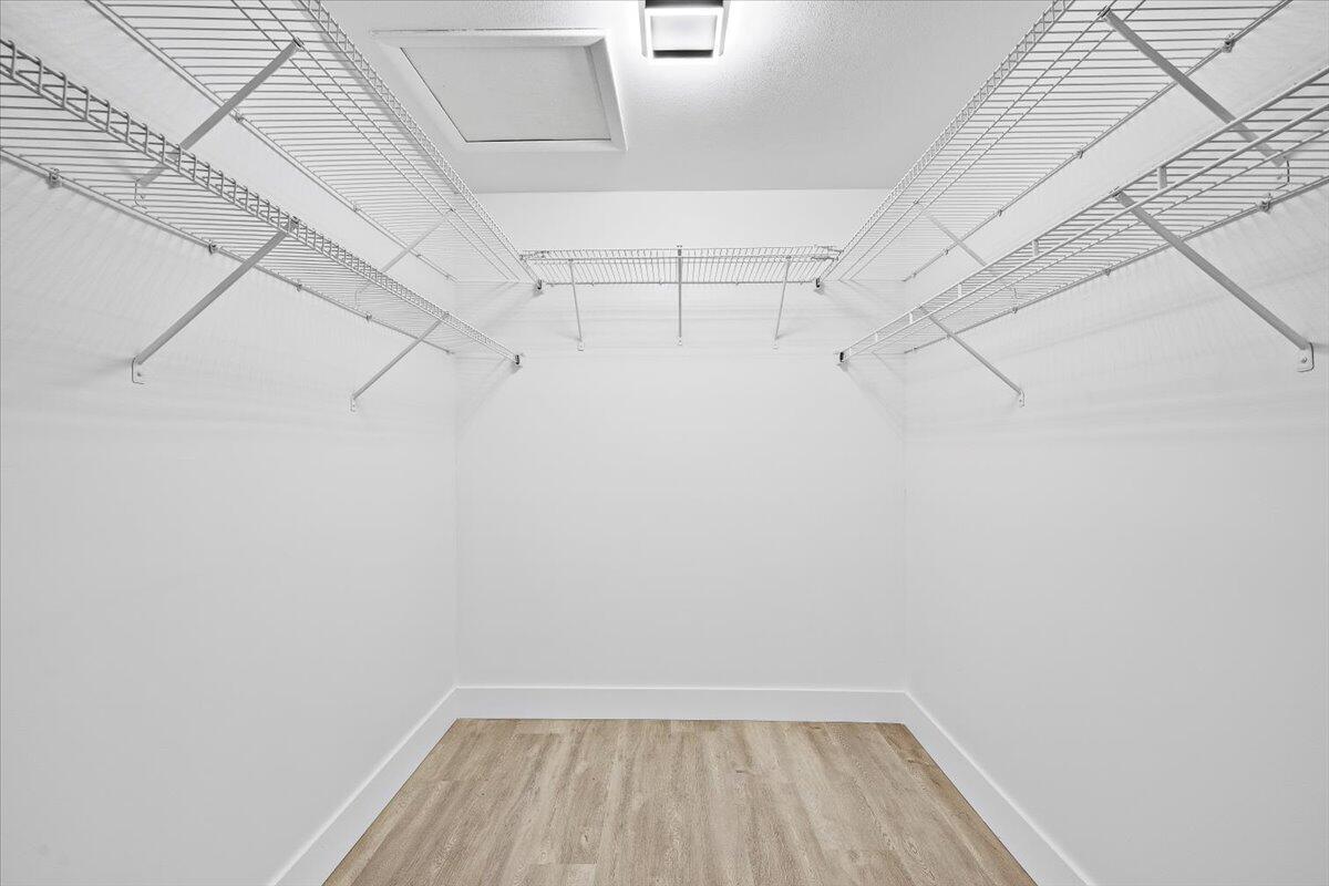 LUCERNE LAKES HOMES VILLA - Residential