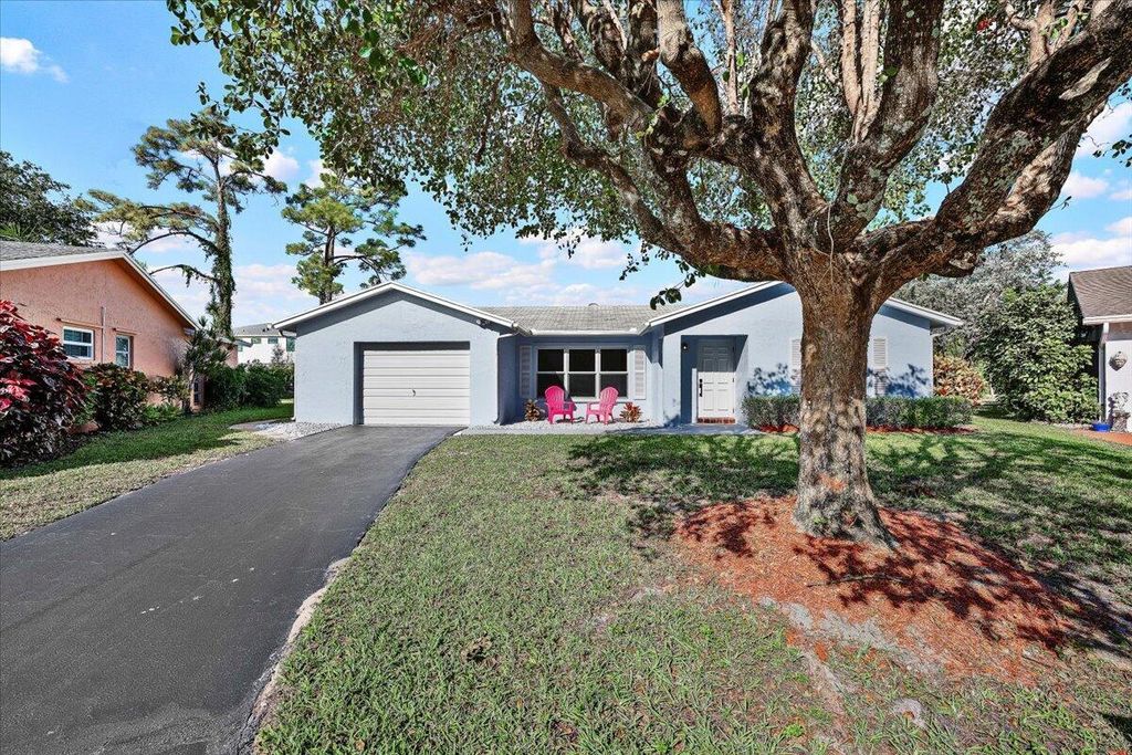 Photo of 7290 Pinecone Terrace, Lake Worth, FL 33467 (MLS # R11147694)