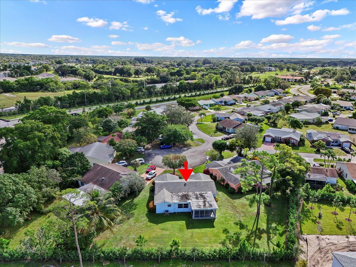 LUCERNE LAKES HOMES VILLA - Residential