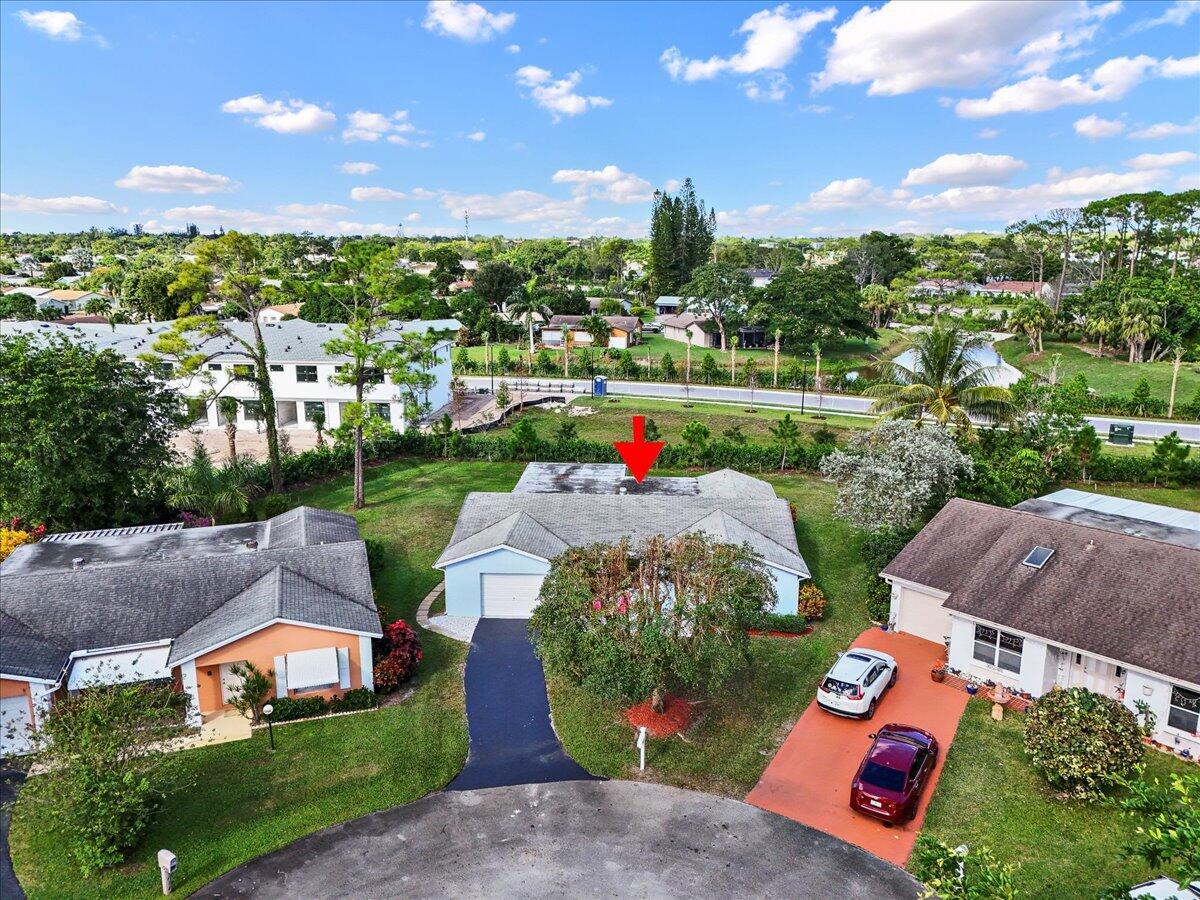 LUCERNE LAKES HOMES VILLA - Residential