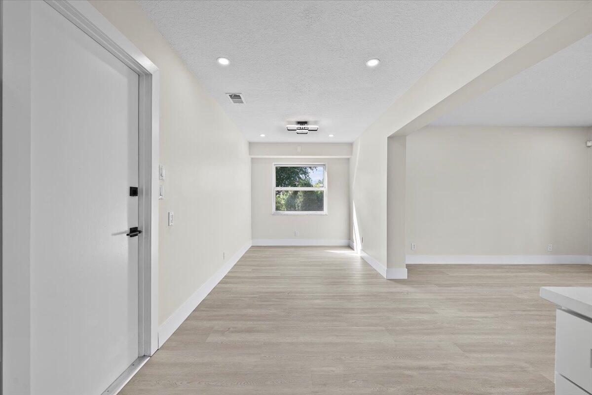 LUCERNE LAKES HOMES VILLA - Residential