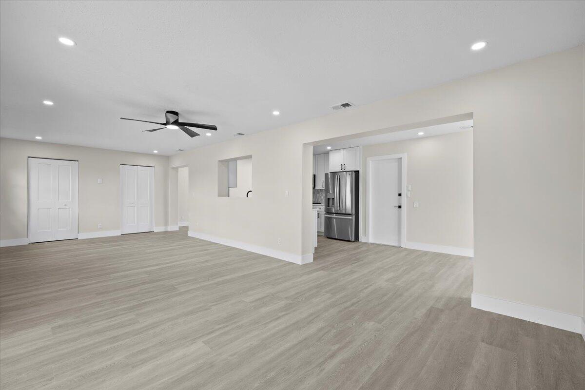 LUCERNE LAKES HOMES VILLA - Residential