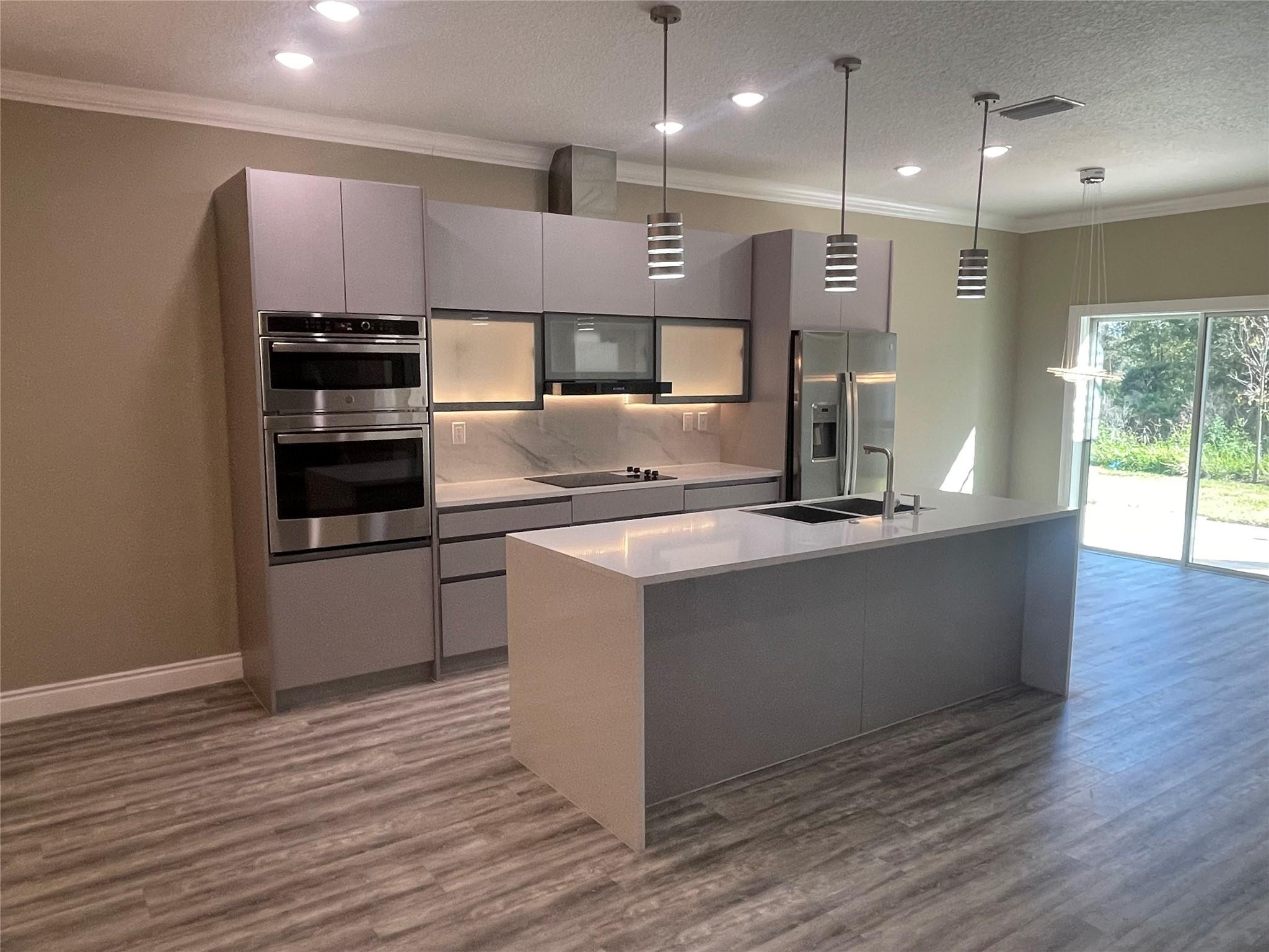 FAIRWAY VILLAS PHASE 2 - Residential Lease