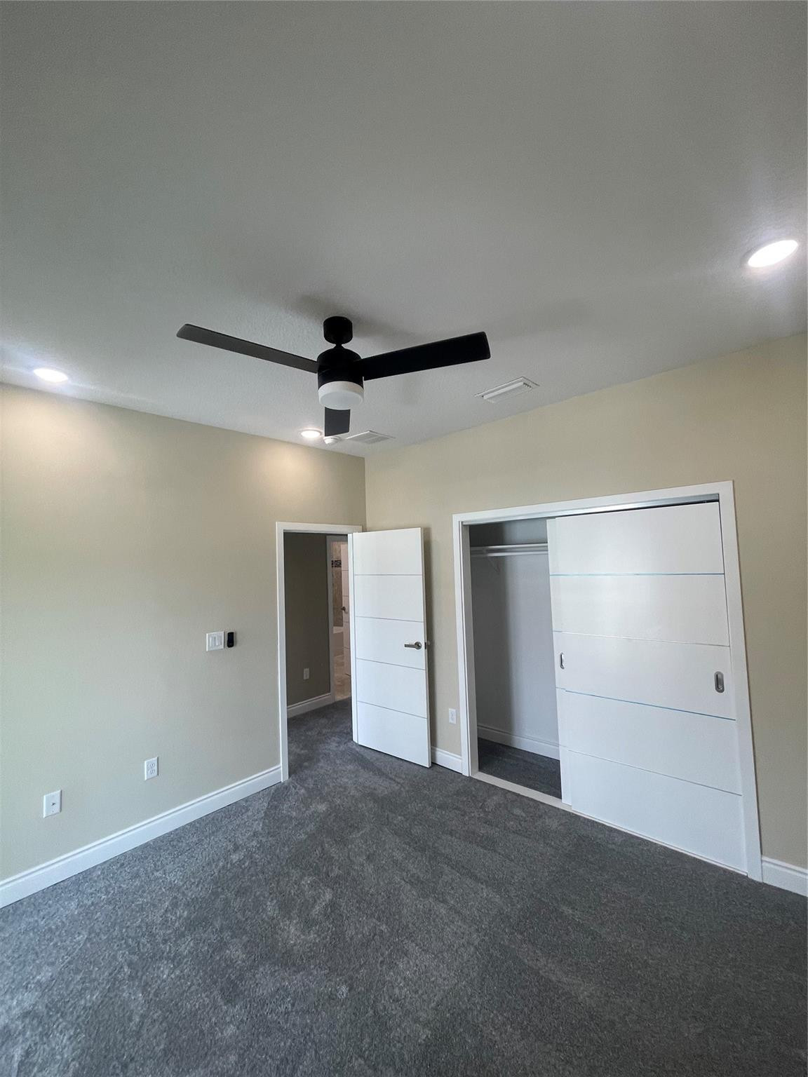 FAIRWAY VILLAS PHASE 2 - Residential Lease