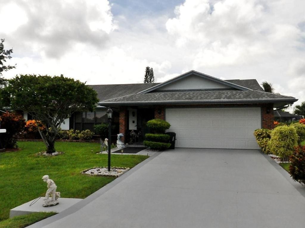 Photo of 2926 SE Darien Road Rd, Port St Lucie, FL 34952 (MLS # R10684766)