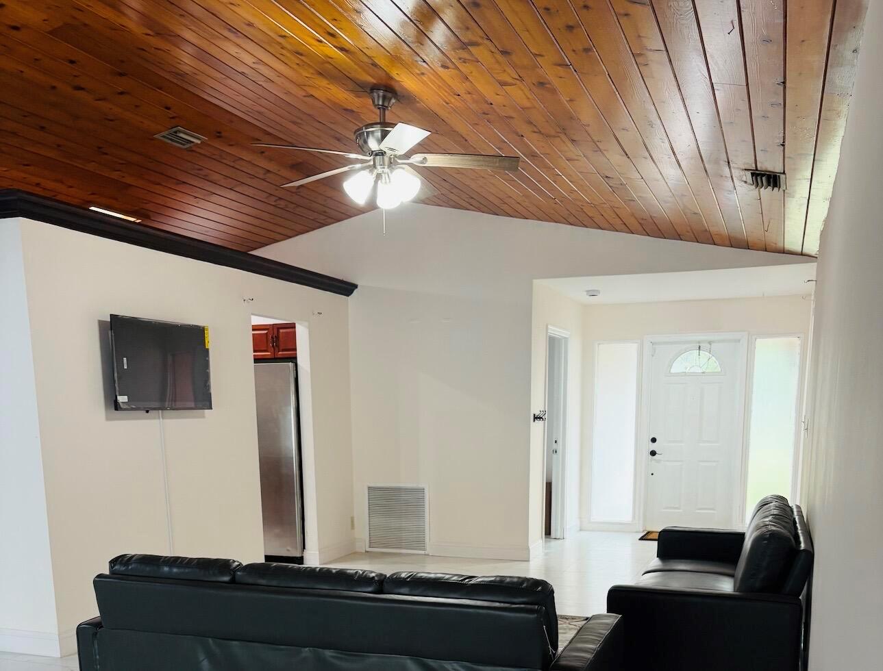 Coral Springs Country Clu - Residential Lease