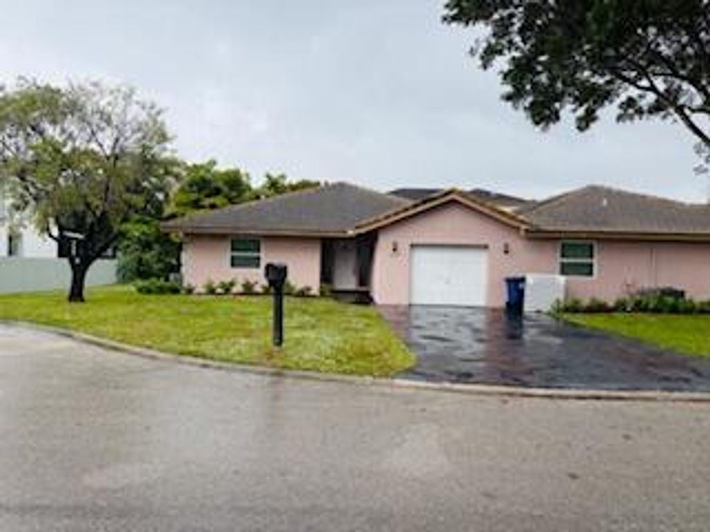 Photo of 11617 Nw 23rd Court #2, Coral Springs, FL 33065 (MLS # R11144841)