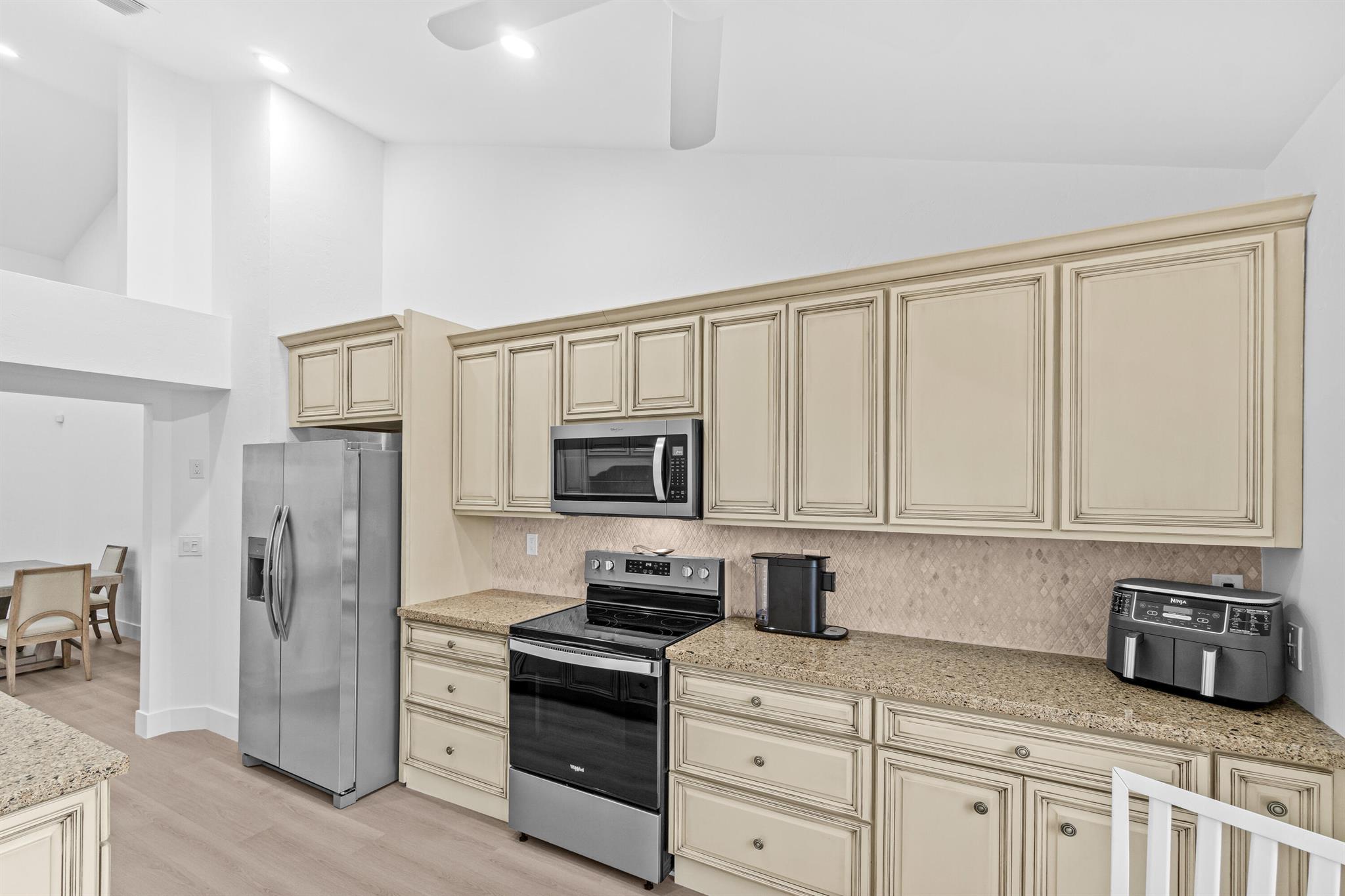 WINDSOR PARKE / POLO CLUB - Residential Lease