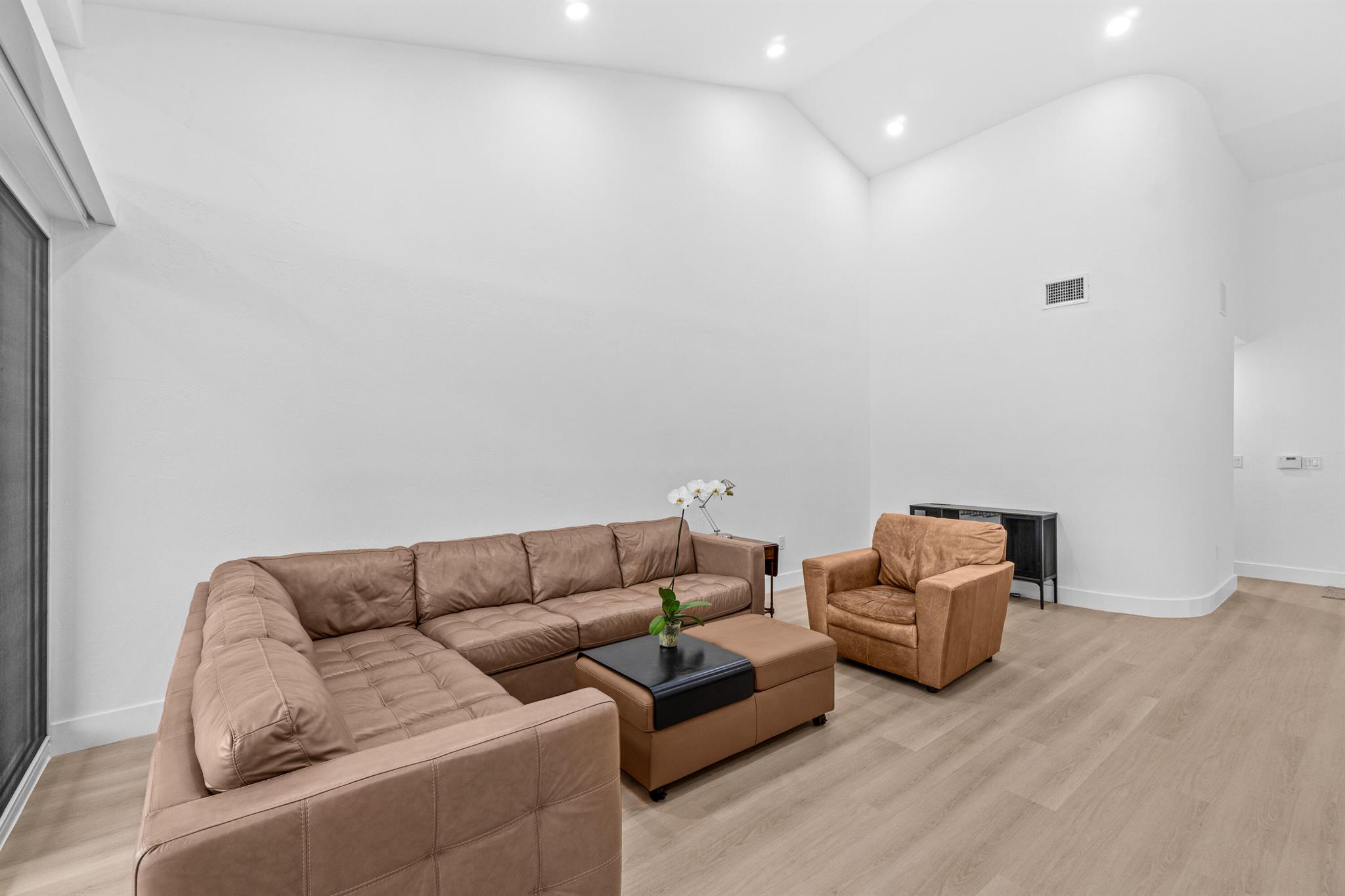 WINDSOR PARKE / POLO CLUB - Residential Lease