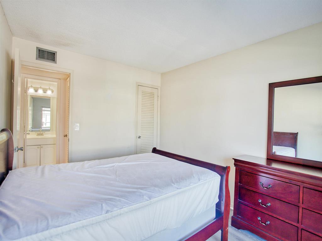 STERLING VILLAGE - Residential