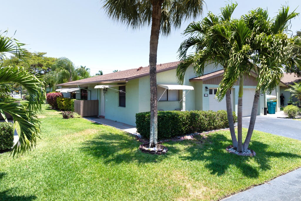 Photo of 1731 Palmland Drive, Boynton Beach, FL 33436 (MLS # R11089024)
