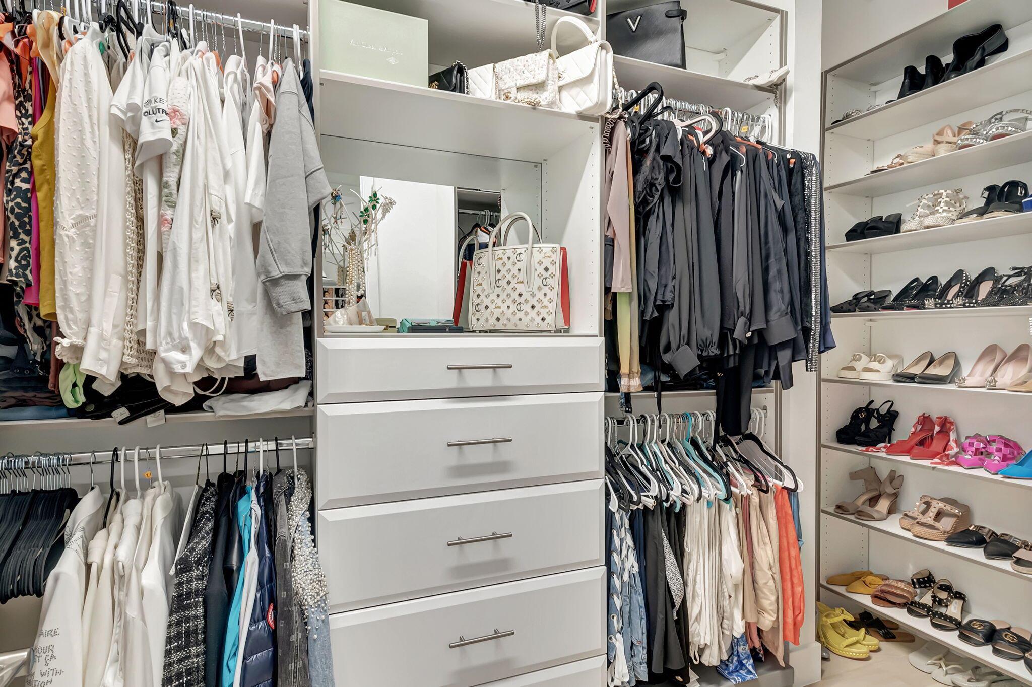 Lotus Palm - Residential