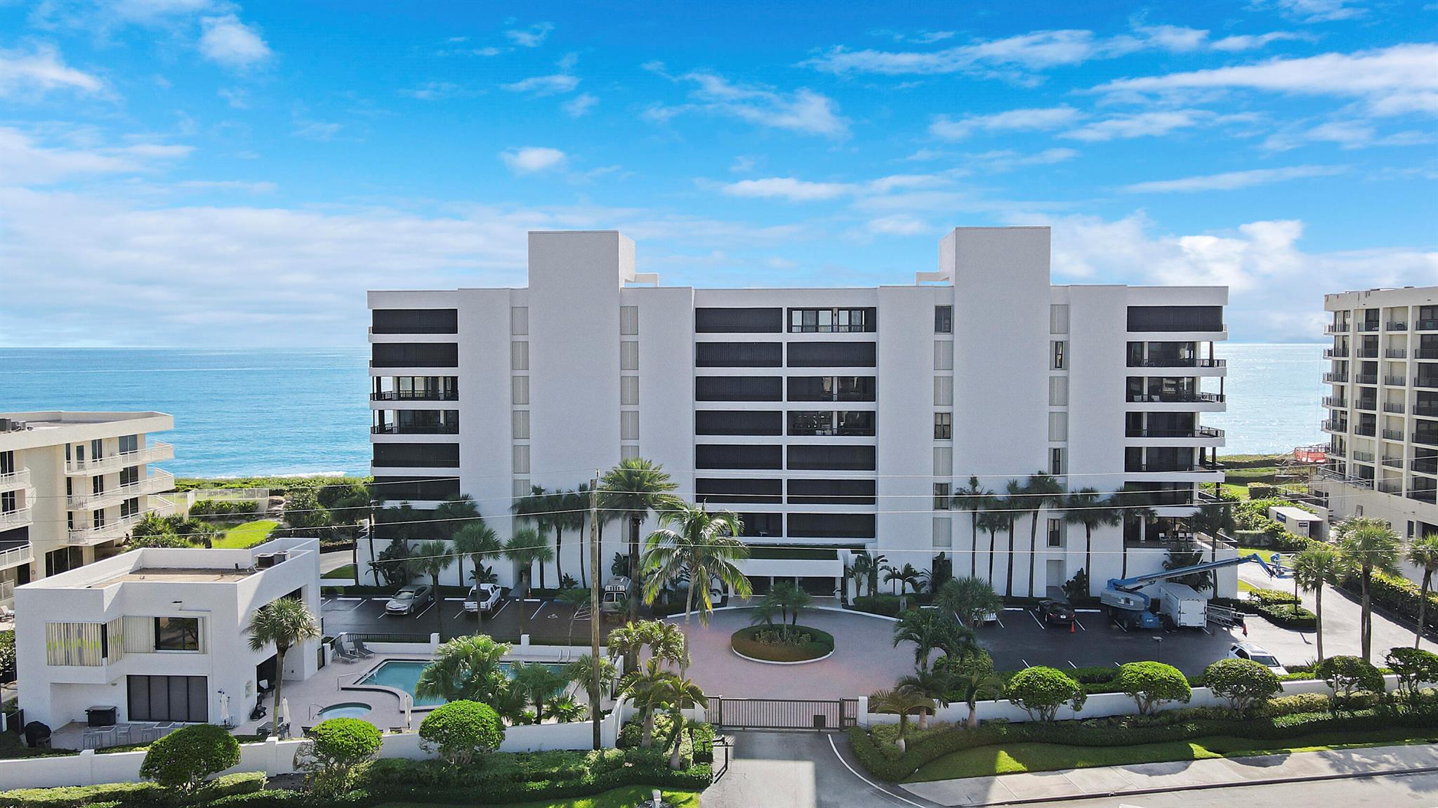 OCEAN SOUND CONDO - Residential