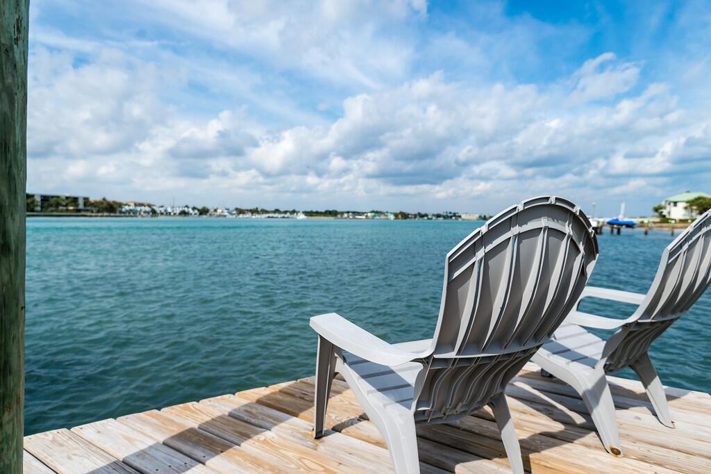 OCEAN SOUND CONDO - Residential