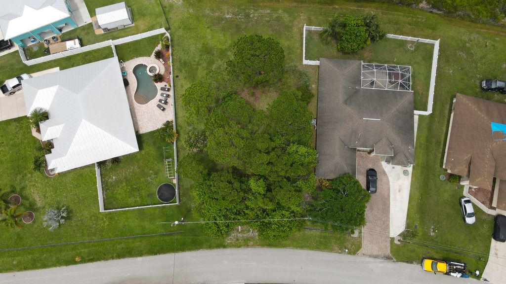 Photo of 5522 NW Cordrey Street, Port Saint Lucie, FL 34986 (MLS # R11101855)