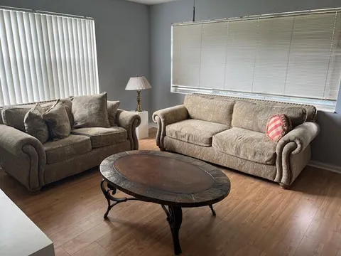 200 Farnham I, Deerfield Beach, FL MLS: R11029579