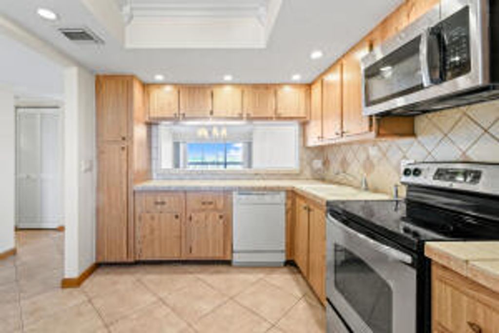 Photo of 1036 Us Highway 1 #422, North Palm Beach, FL 33408 (MLS # R10939587)