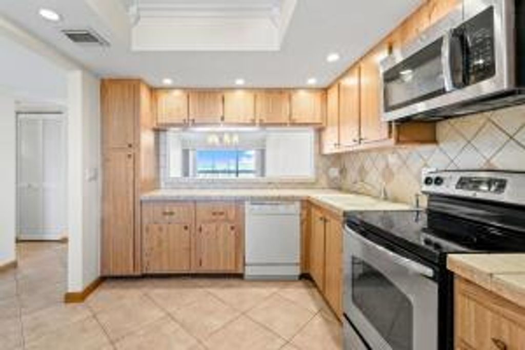 Photo of 1036 Us Highway 1 #422, North Palm Beach, FL 33408 (MLS # R10939587)