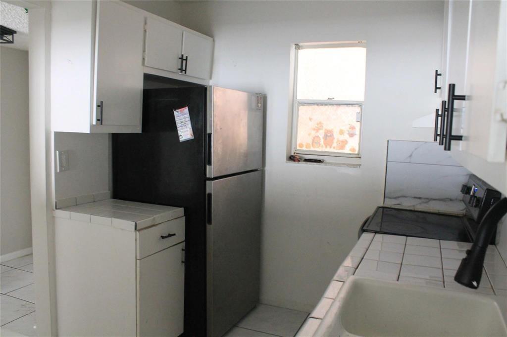 COUNTRYSIDE CONDO - Residential Lease