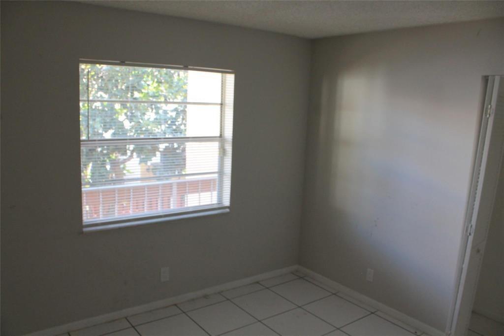 COUNTRYSIDE CONDO - Residential Lease