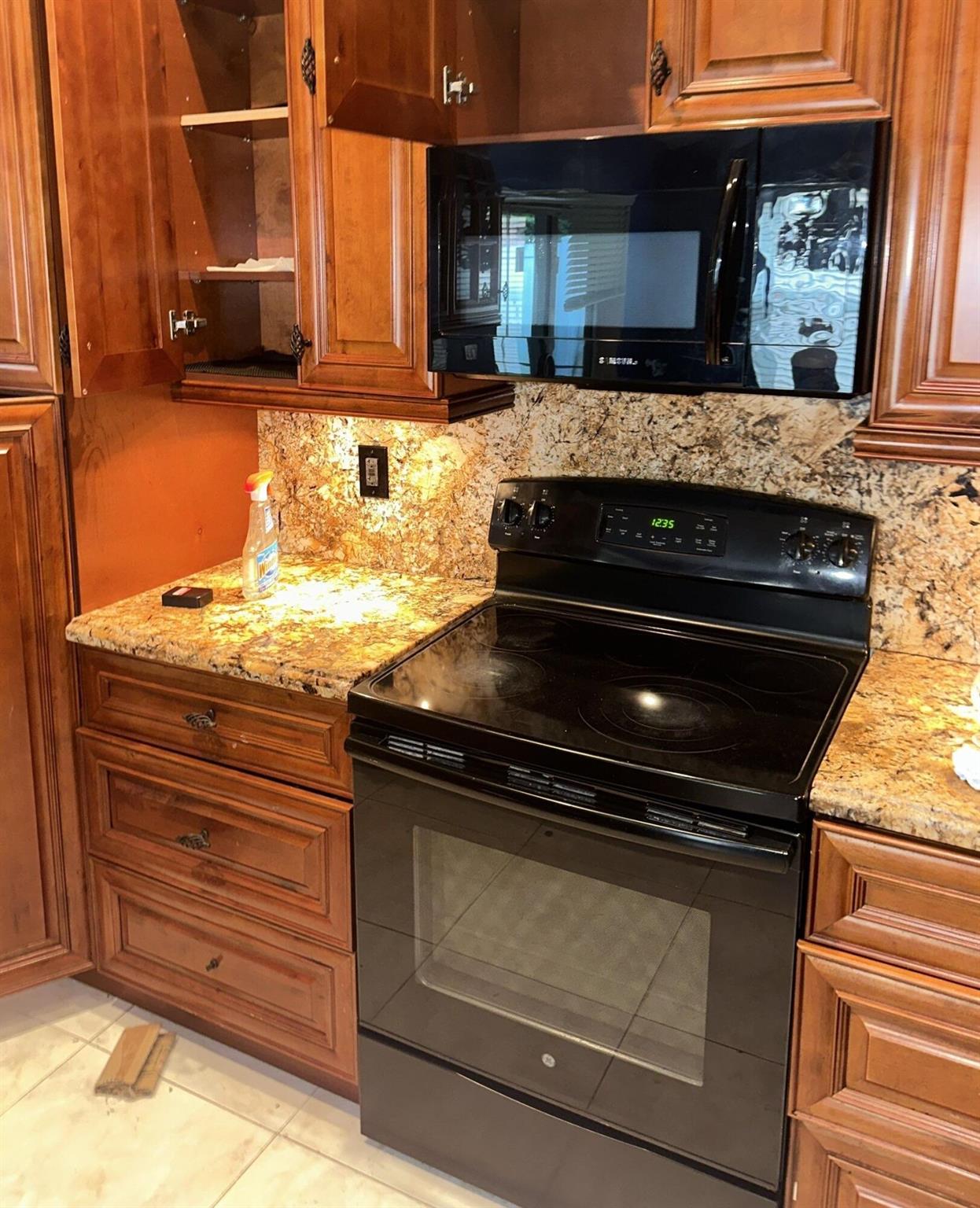 5124 Pelican Cove Drive