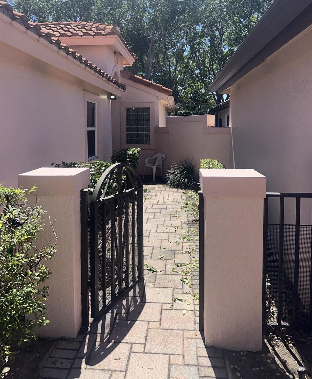 Photo of 5124 Pelican Cove Drive, Boynton Beach, FL 33437 (MLS # R11081686)