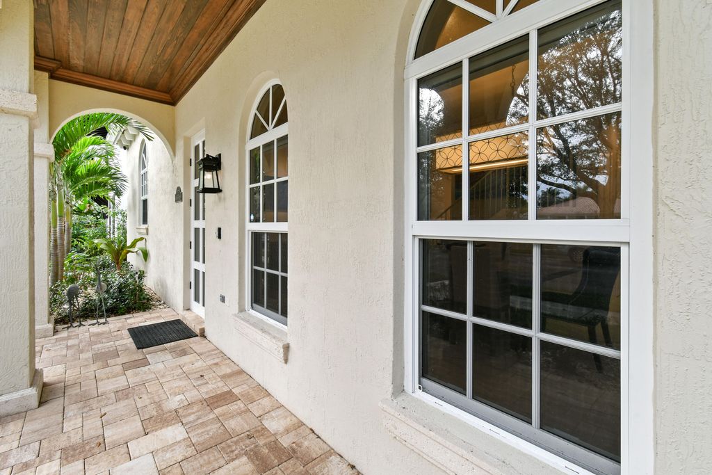 Photo of 123 Barcelona Drive, Jupiter, FL 33458 (MLS # R10952240)