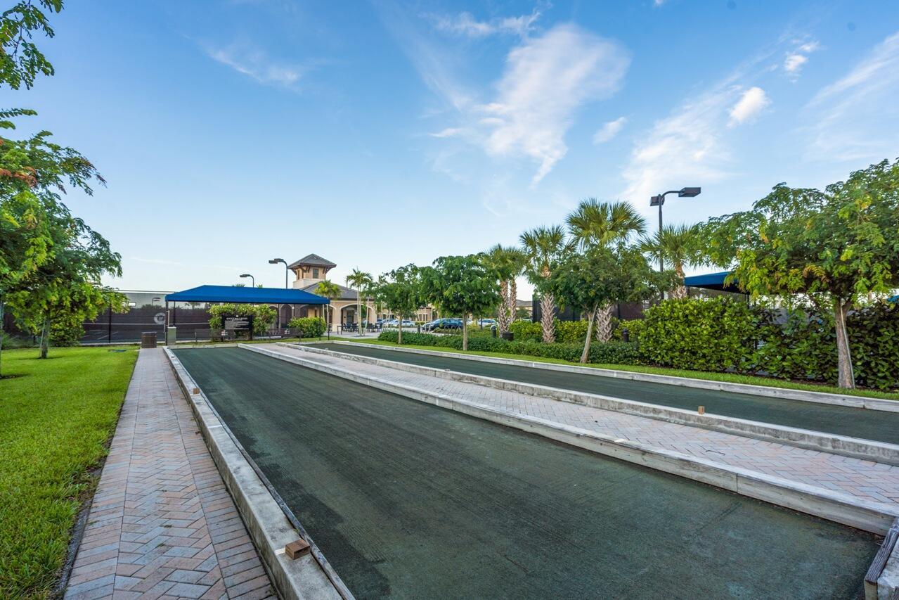 VALENCIA COVE - Residential