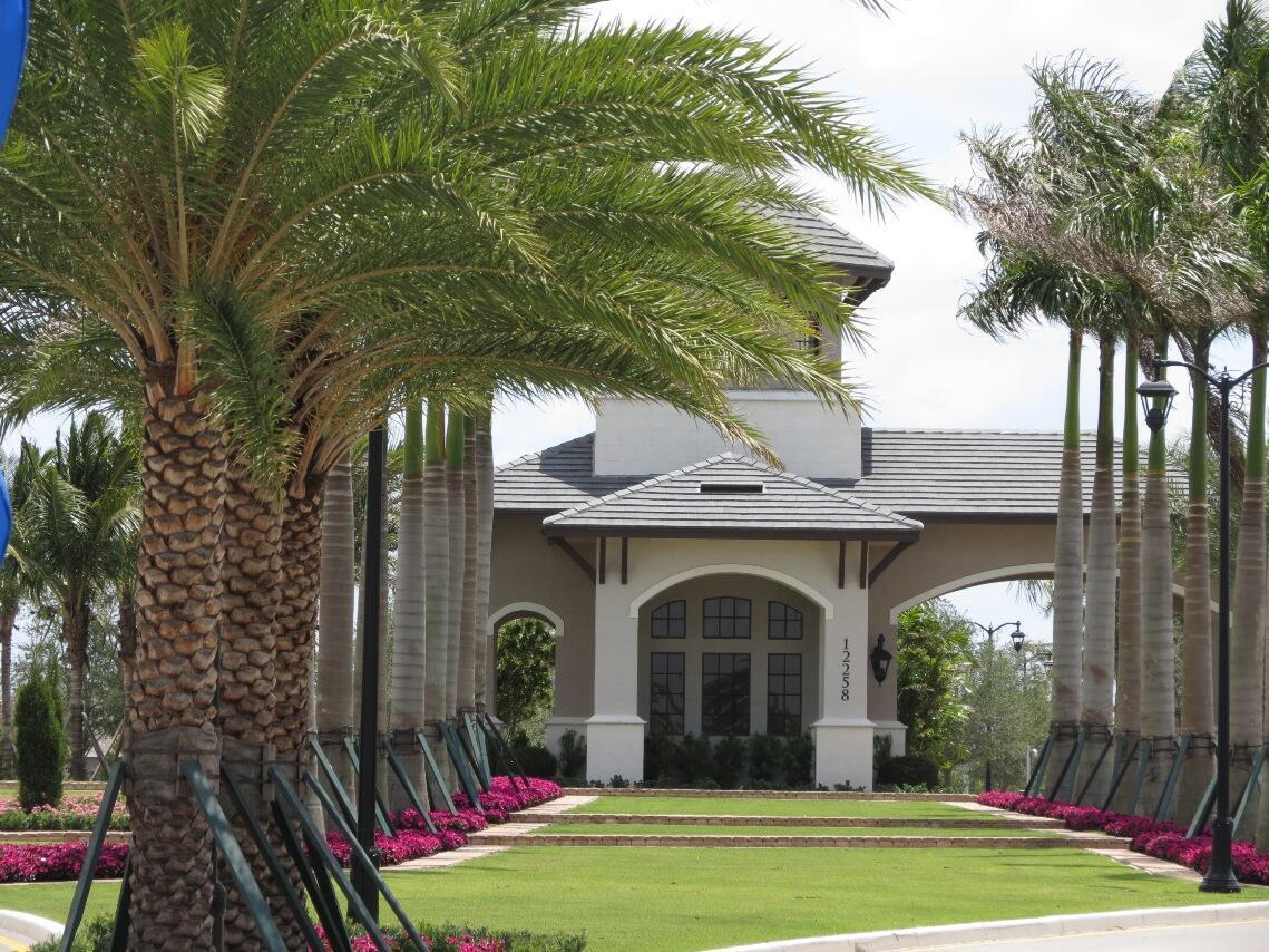 VALENCIA COVE - Residential