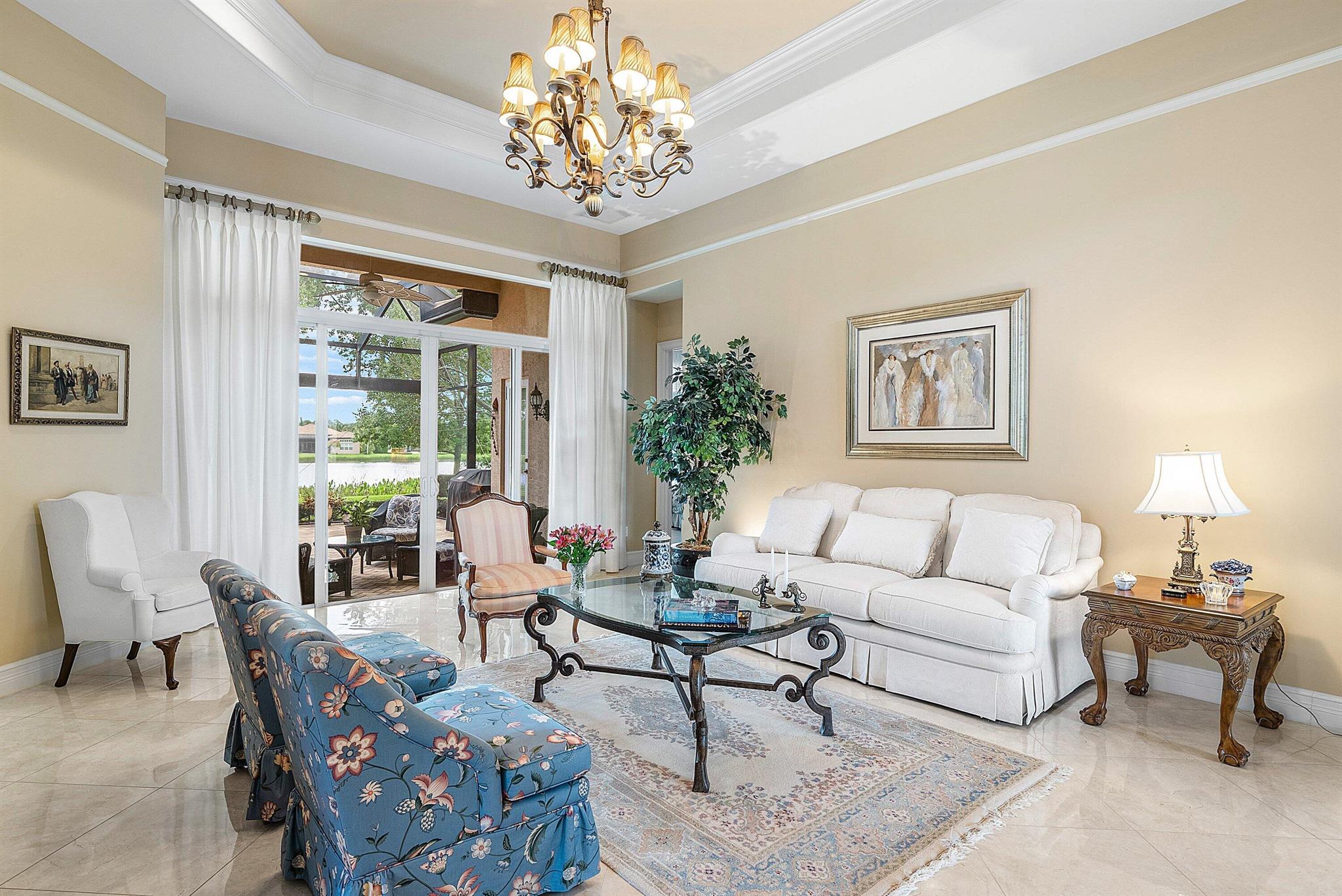 VALENCIA COVE - Residential