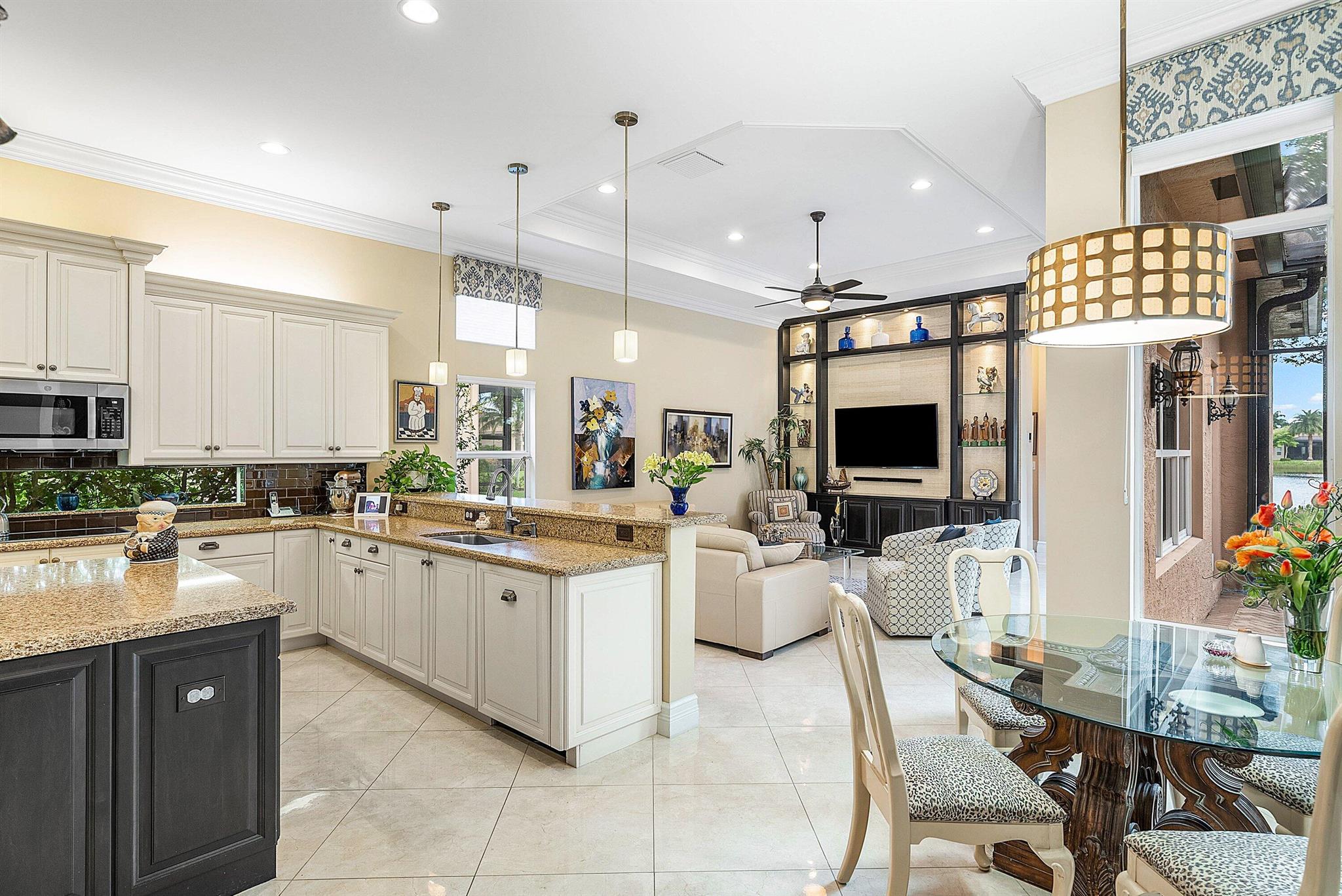 VALENCIA COVE - Residential