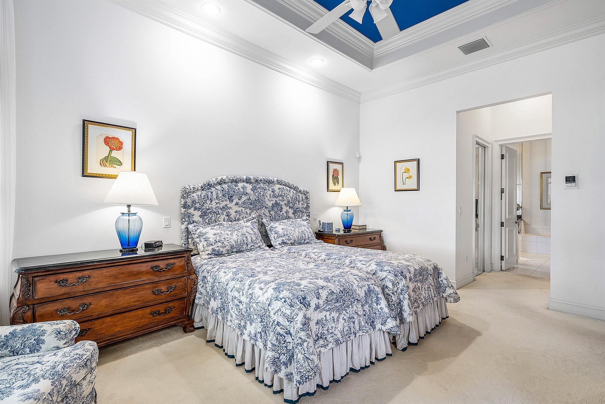VALENCIA COVE - Residential