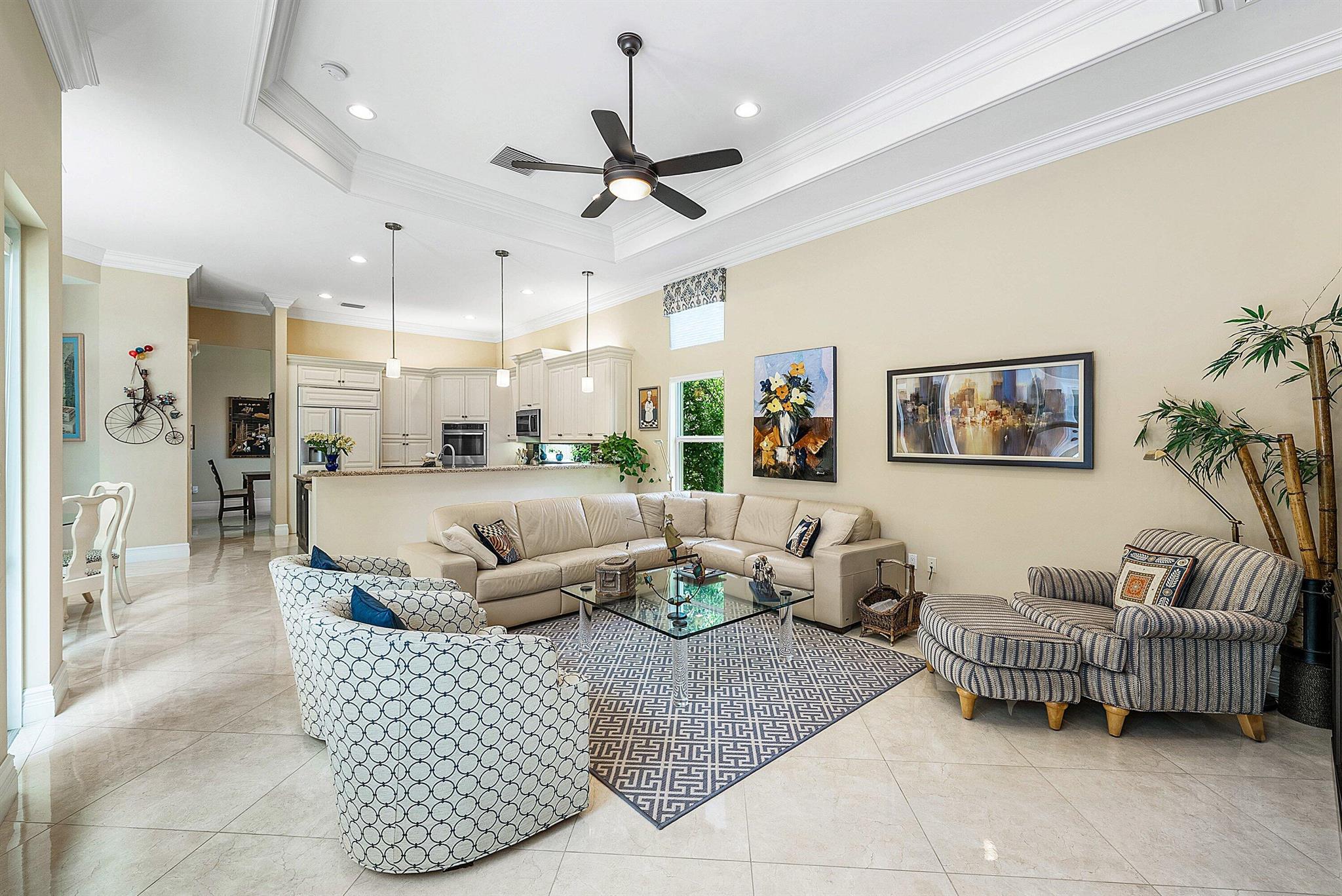 VALENCIA COVE - Residential