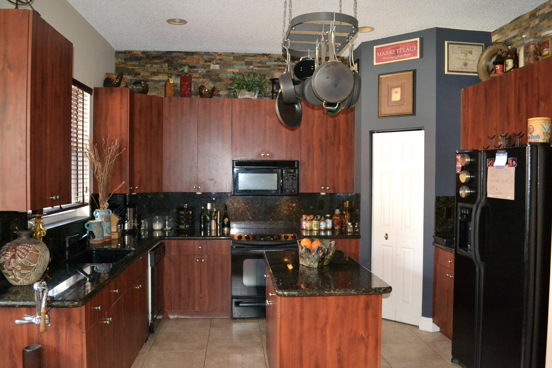 MAPLE RIDGE - Residential