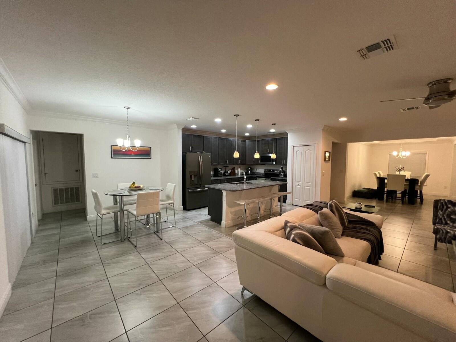 PORT ST LUCIE SECTION 26 - Residential Lease