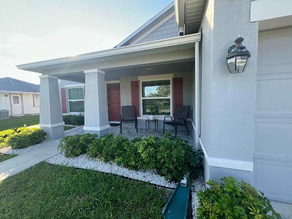 Photo of 189 NE Jettie Terrace, Port Saint Lucie, FL 34983 (MLS # R11115070)