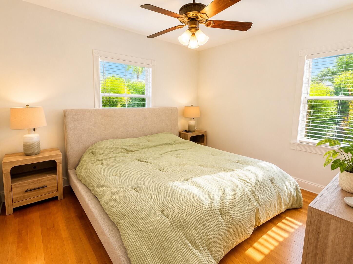 712 SE 11th Court