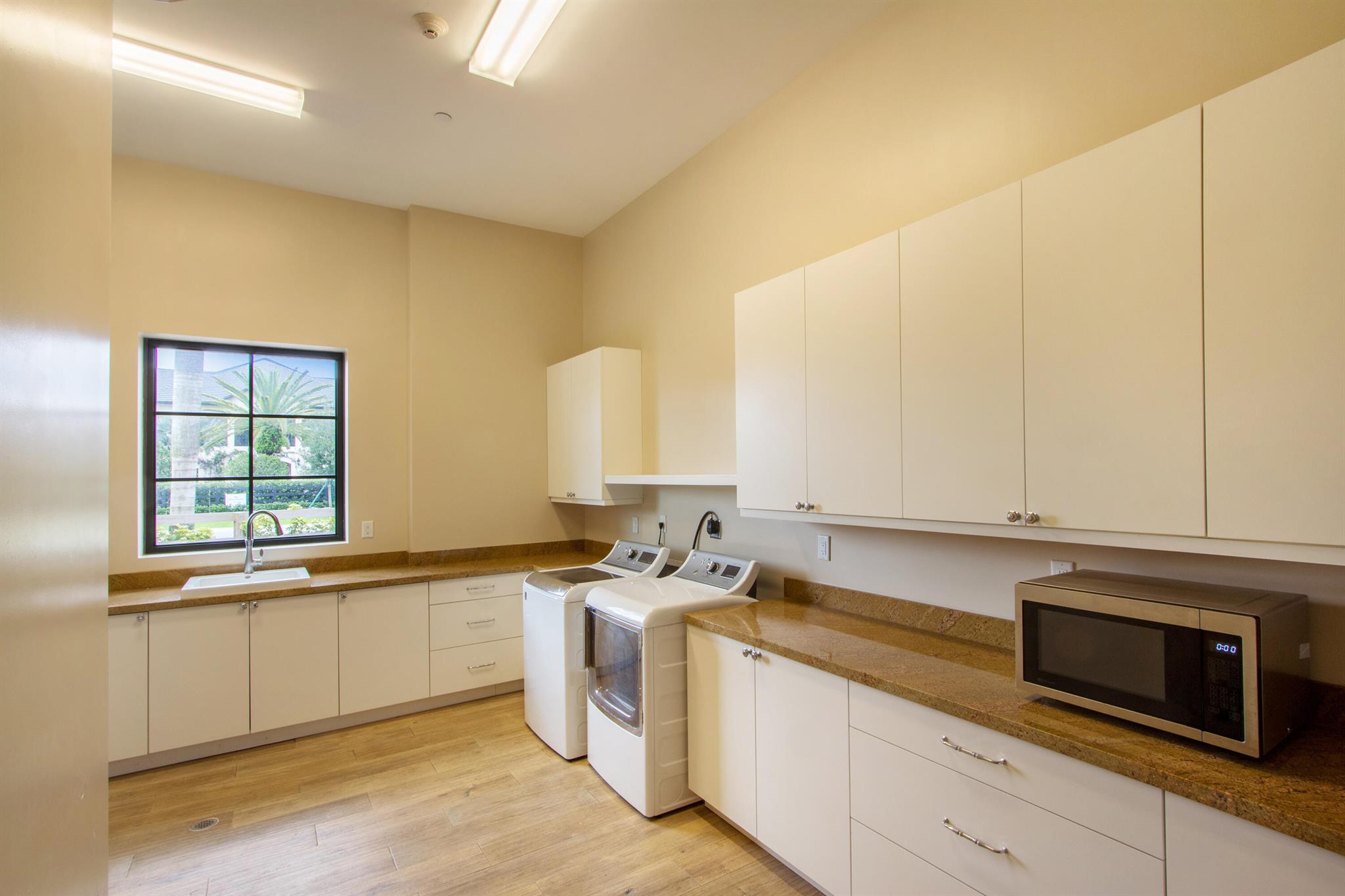 GRAND PRIX VILLAGE SOUTH - Residential