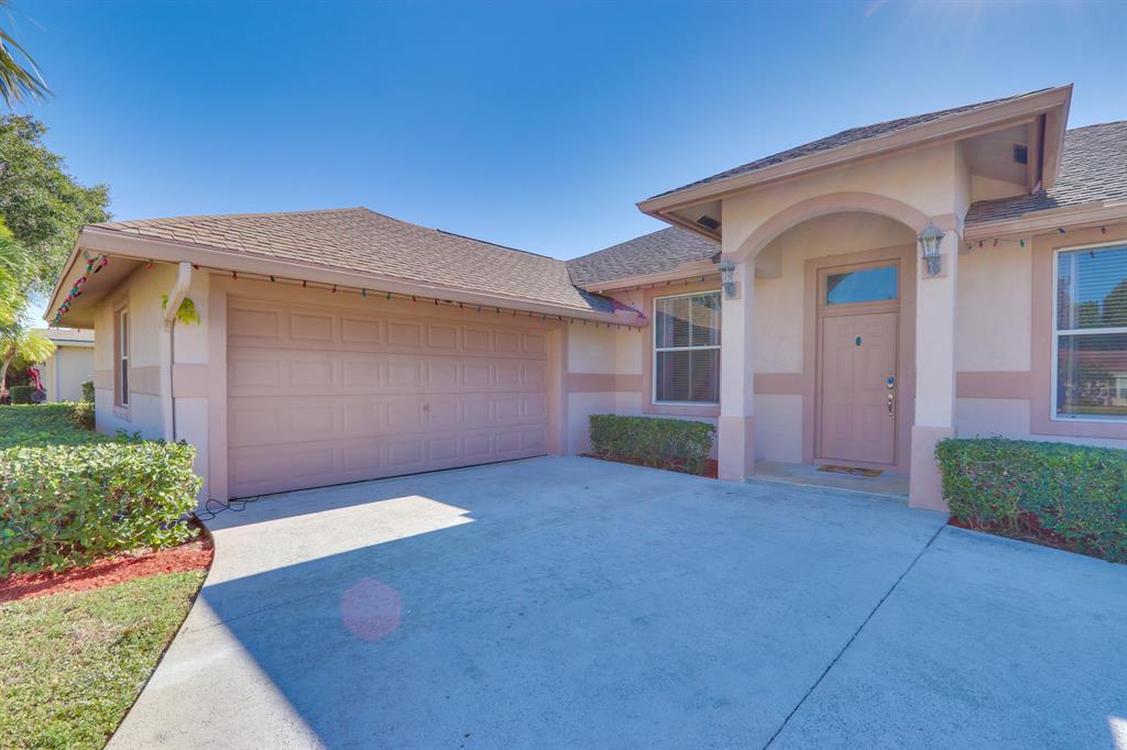 EASTWOOD OF WELLINGTON - Residential