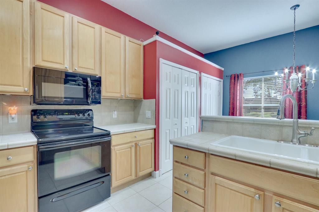 EASTWOOD OF WELLINGTON - Residential