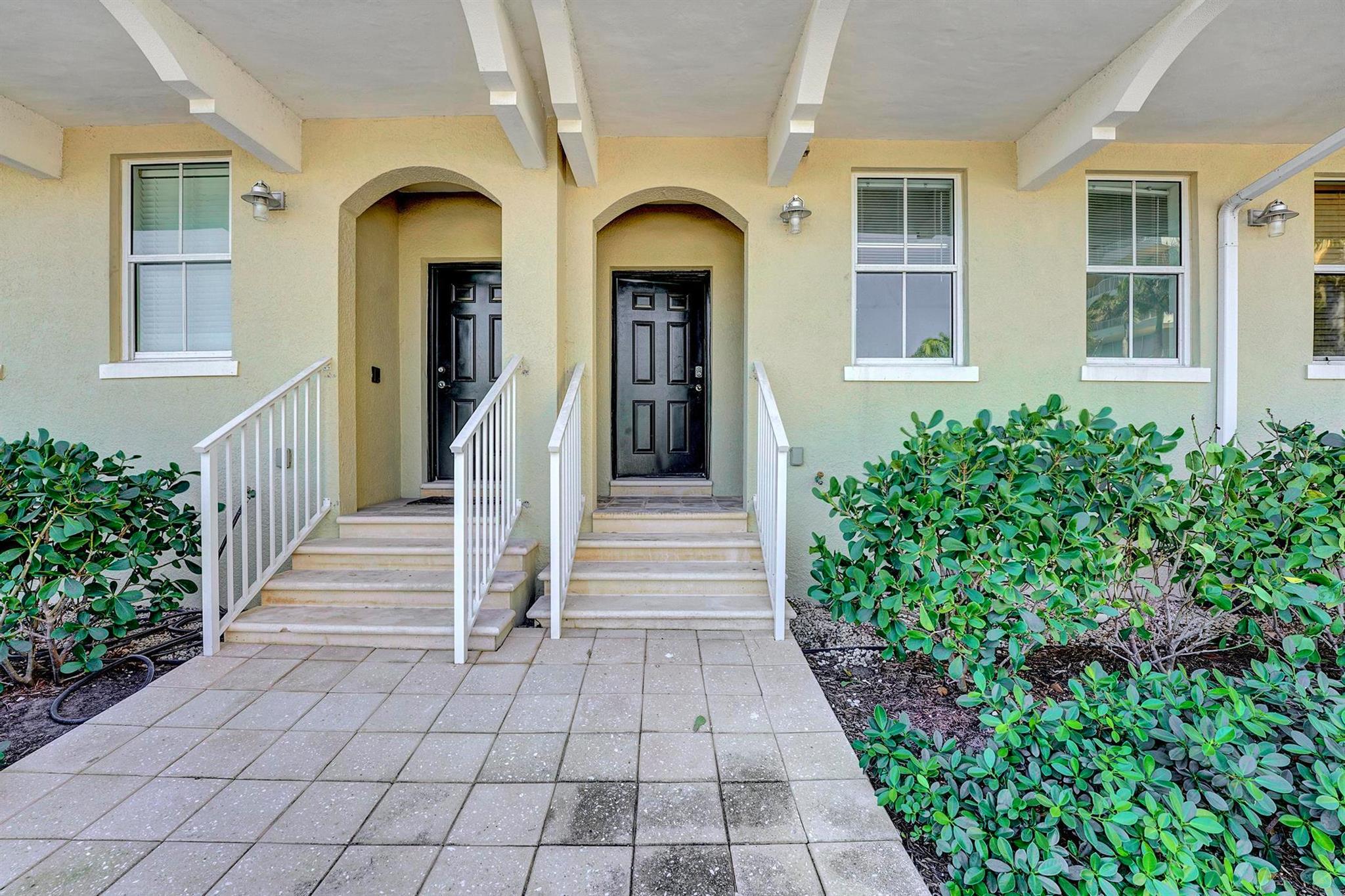 643 Casa Loma Boulevard