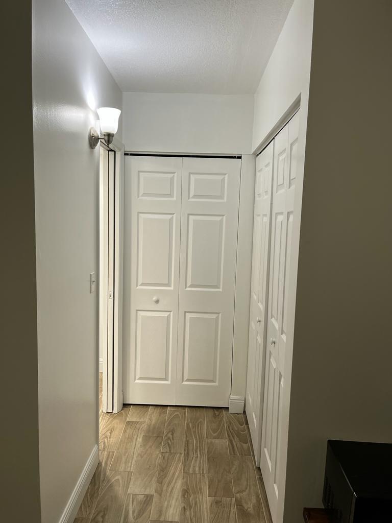 LAURELS AT SHERWOOD CONDOMINIUM - Residential