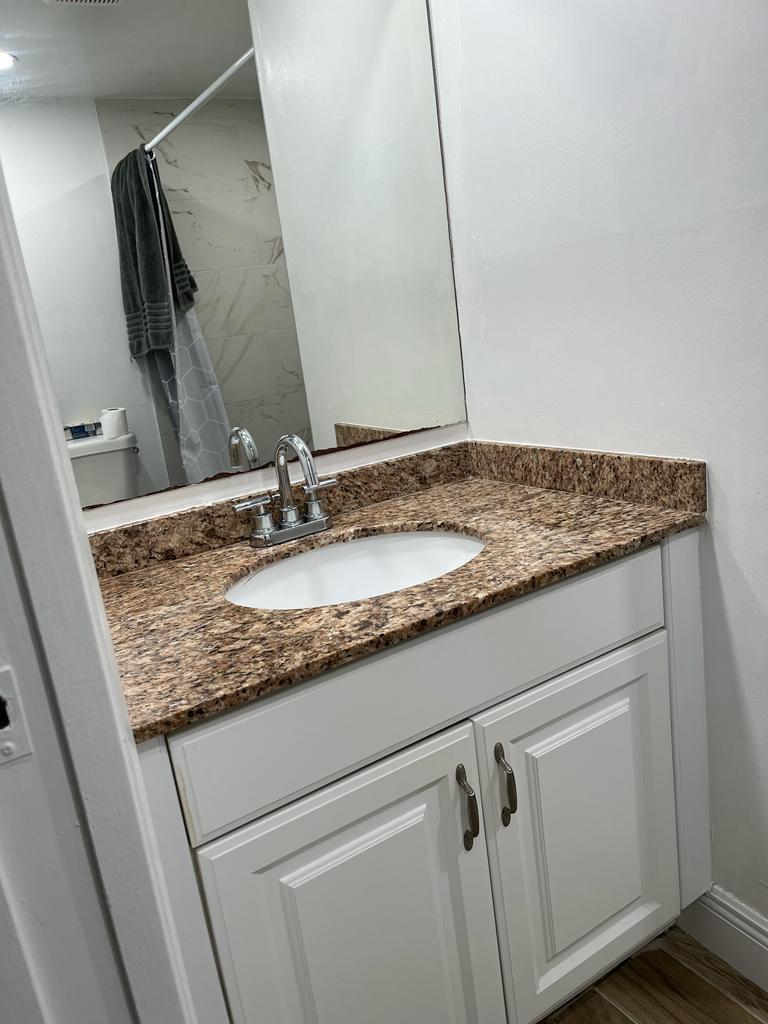 LAURELS AT SHERWOOD CONDOMINIUM - Residential