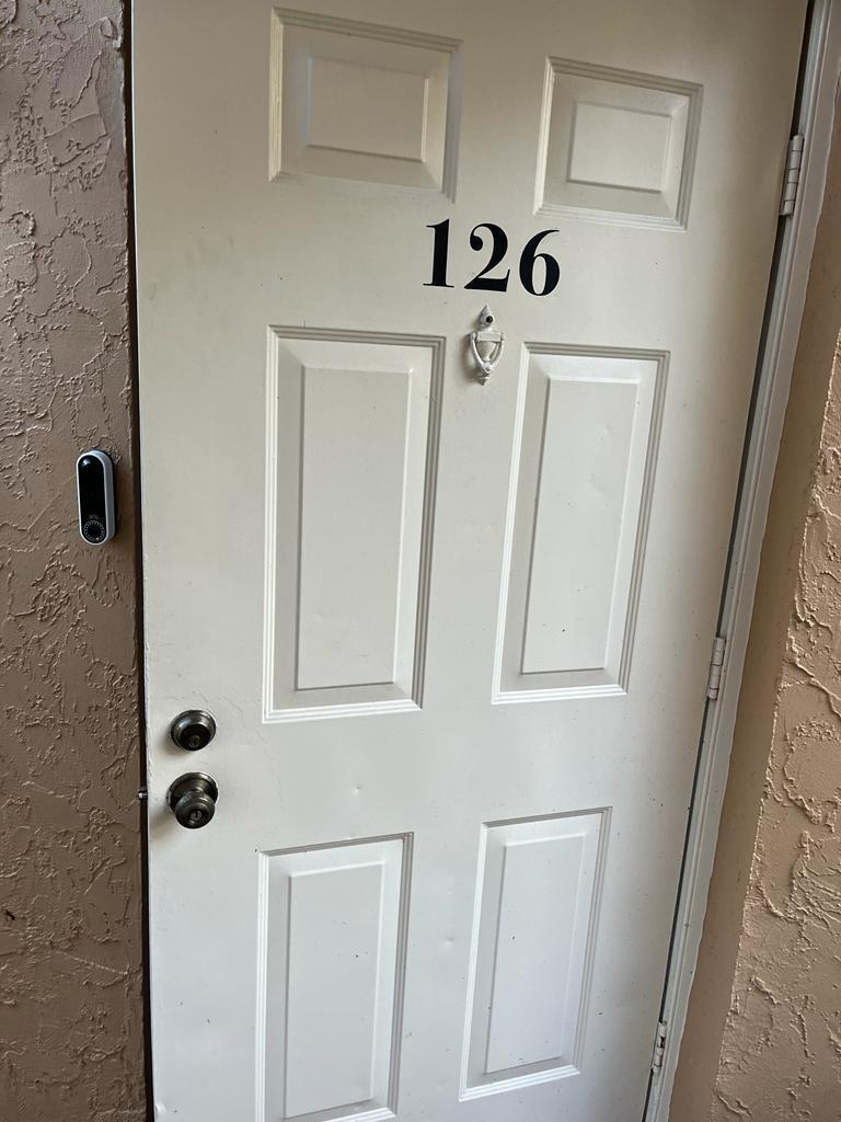 LAURELS AT SHERWOOD CONDOMINIUM - Residential