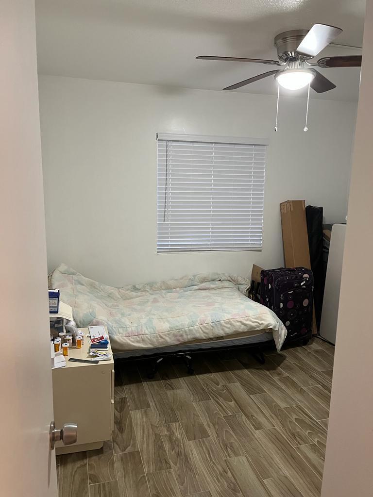 LAURELS AT SHERWOOD CONDOMINIUM - Residential