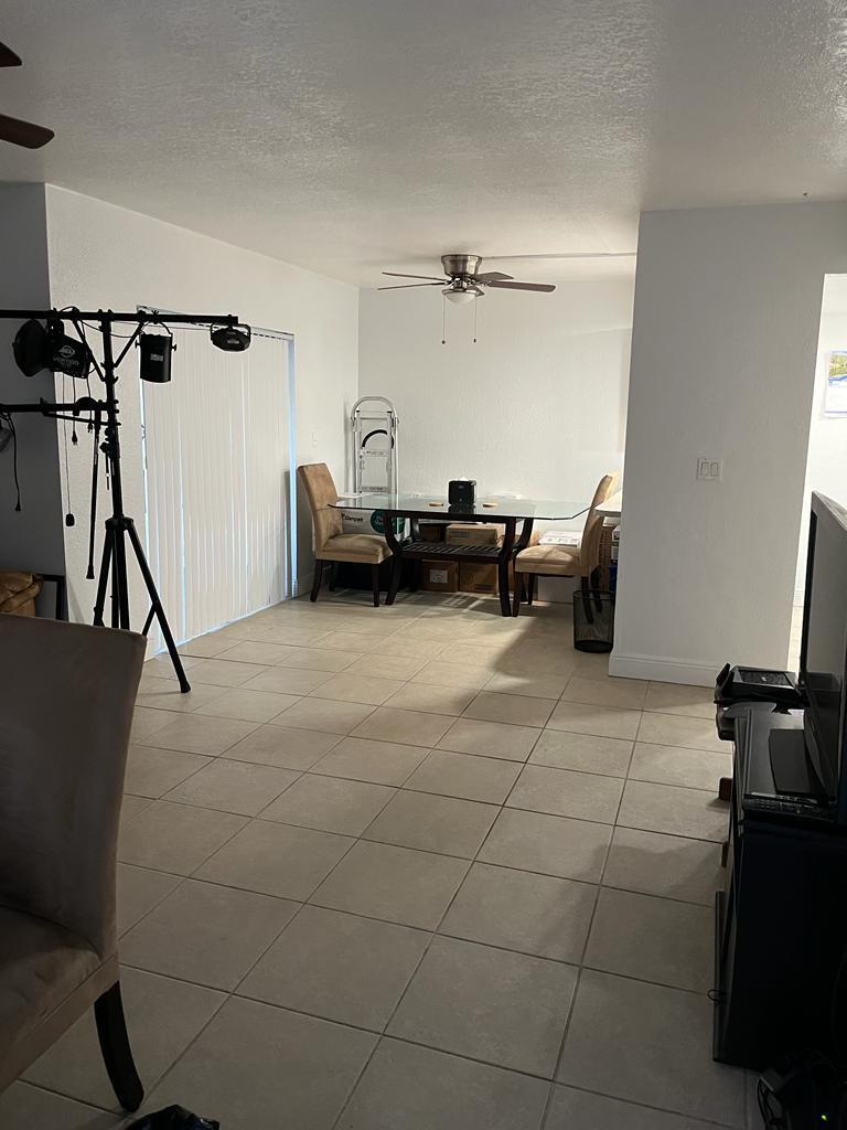 LAURELS AT SHERWOOD CONDOMINIUM - Residential